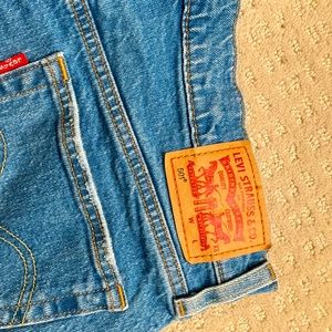 501 Levi’s shorts w 30